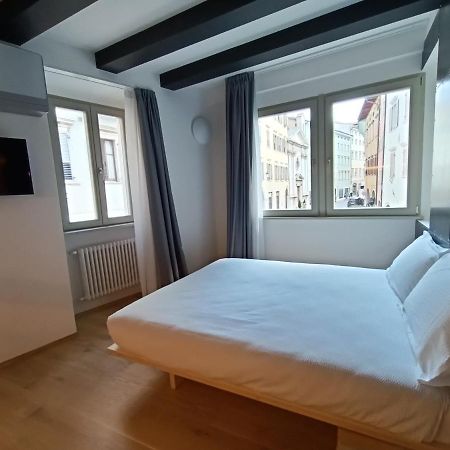 Le Meridiane City Rooms In Trento Exteriör bild