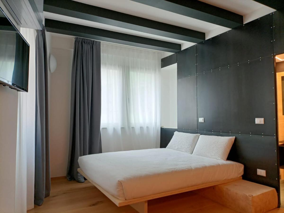 Le Meridiane City Rooms In Trento Exteriör bild