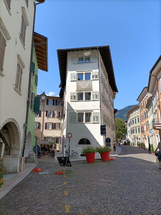 Le Meridiane City Rooms In Trento Exteriör bild