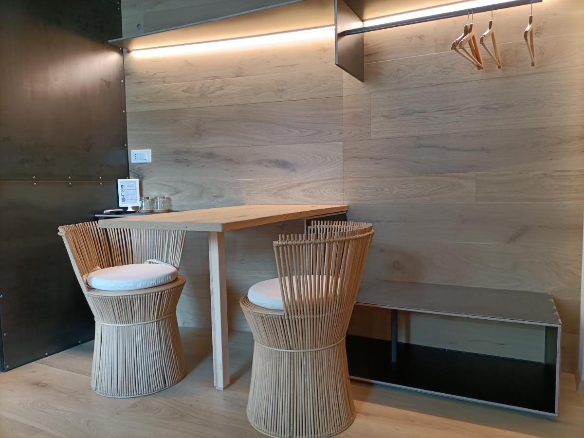 Le Meridiane City Rooms In Trento Exteriör bild