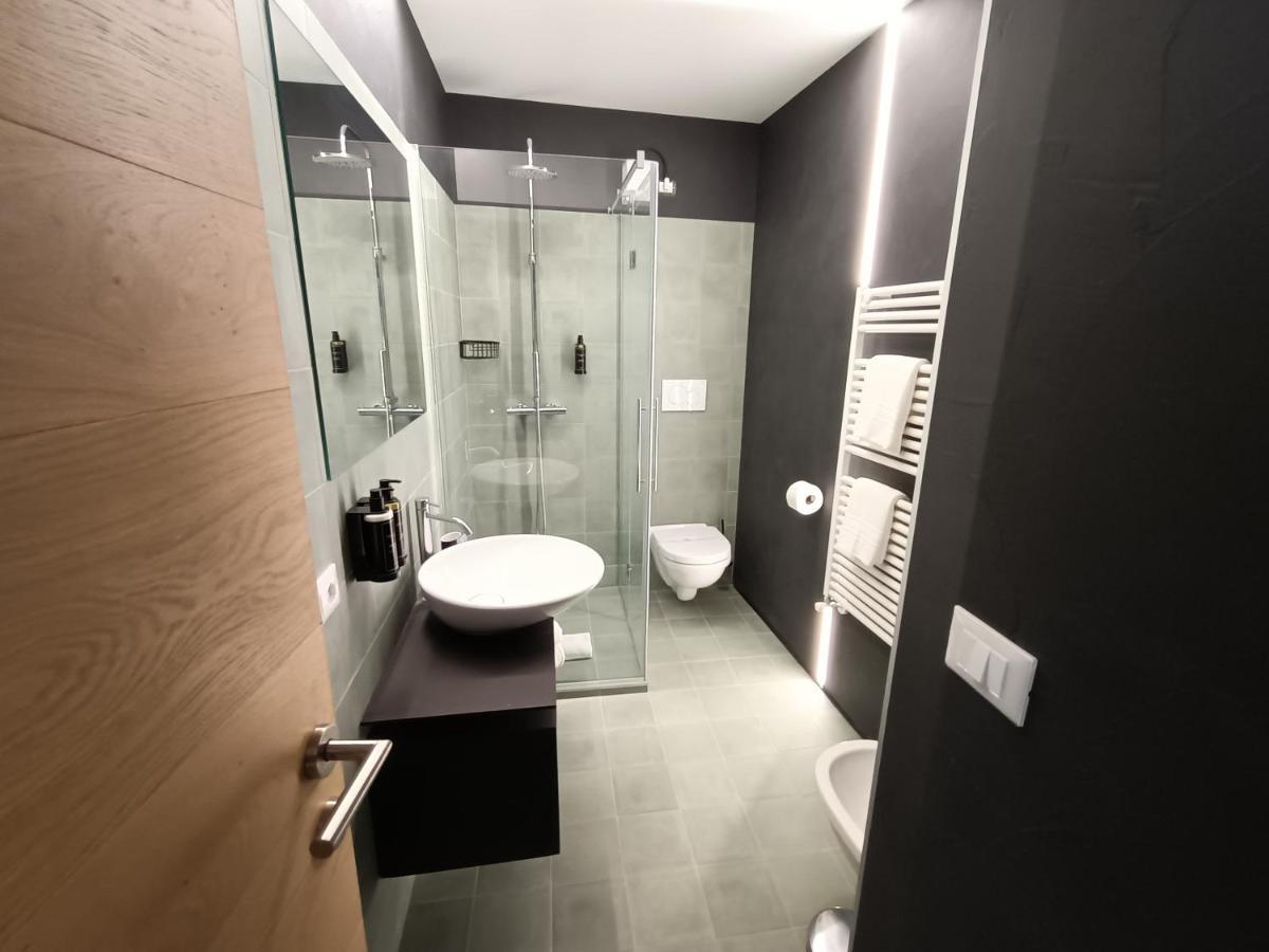 Le Meridiane City Rooms In Trento Exteriör bild